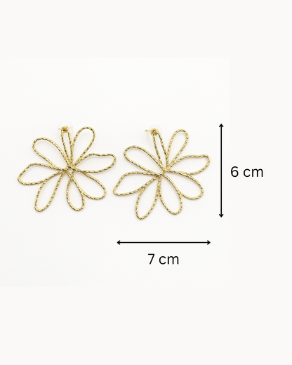 Chunky oversized flower studs - Anti tarnish