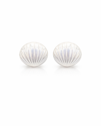 White shell studs